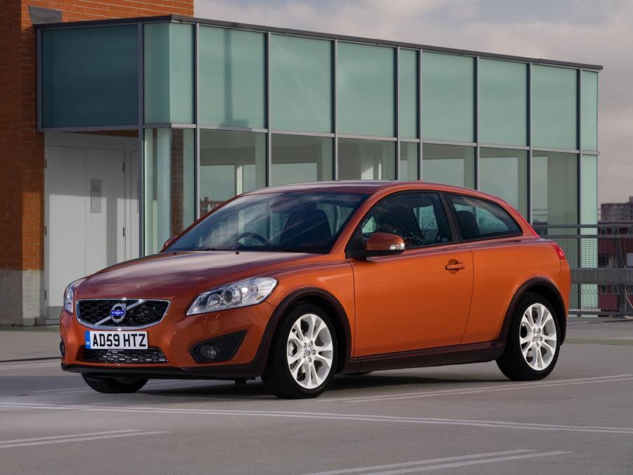  Volvo C30 2 0D 2010 года  (UK) (фото 16 из 16)